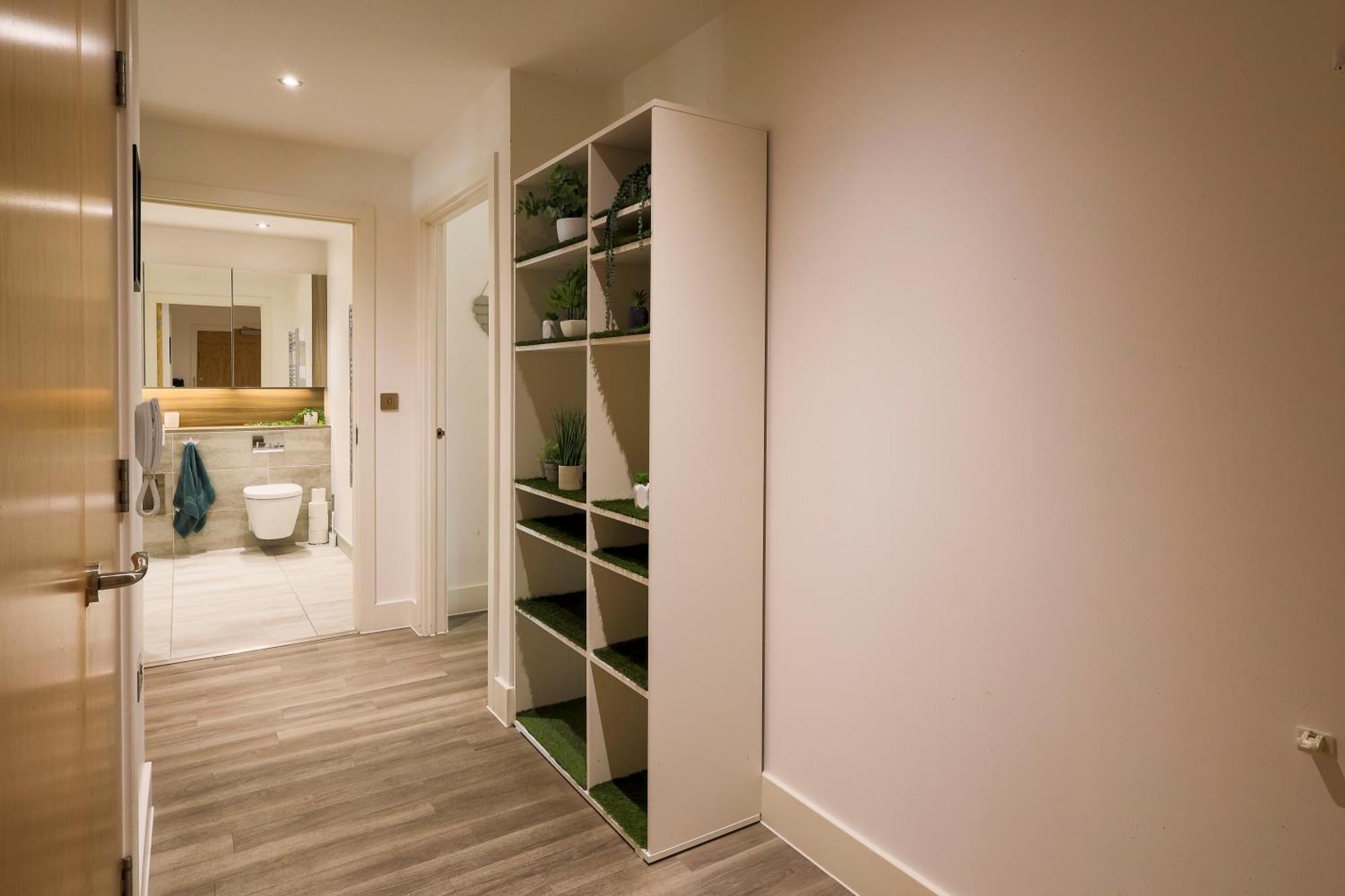 Stylish 2br By Dluxoria Short Lets & Serviced Greater With Pet Friendly, Free Wifi & Free Parking * Londra