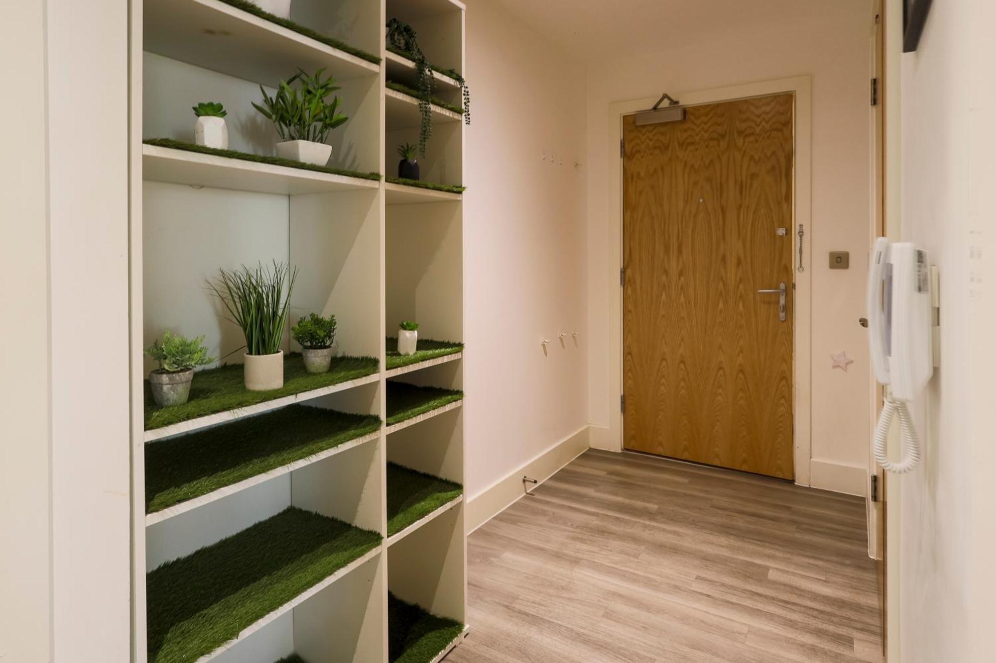 Appartamento Stylish 2br By Dluxoria Short Lets & Serviced Greater With Pet Friendly, Free Wifi & Free Parking
