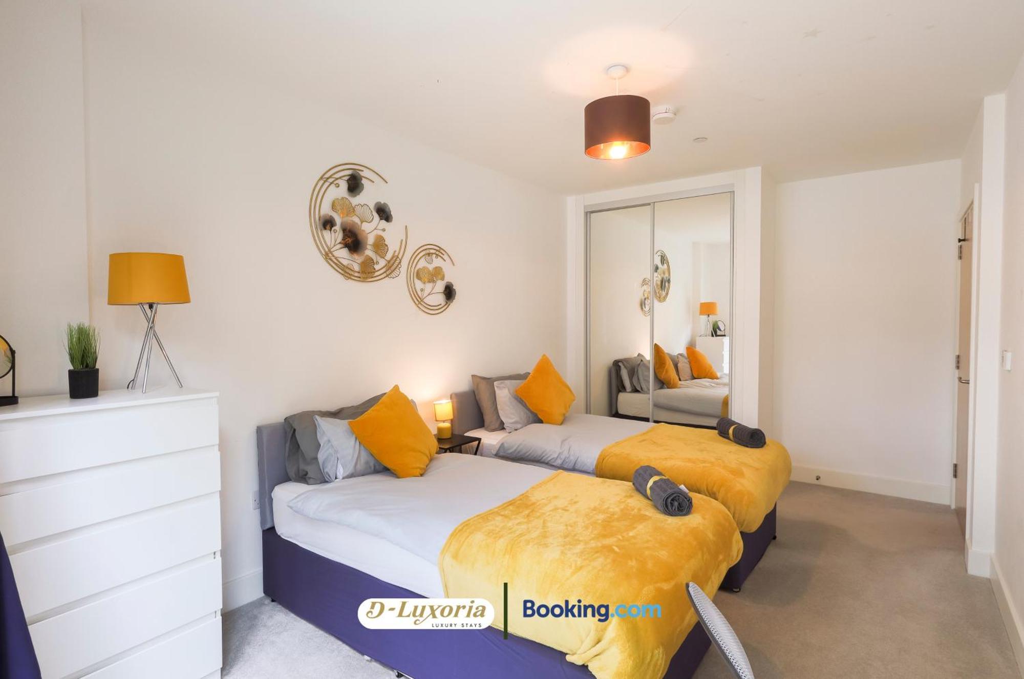 Stylish 2br By Dluxoria Short Lets & Serviced Greater With Pet Friendly, Free Wifi & Free Parking Londra
